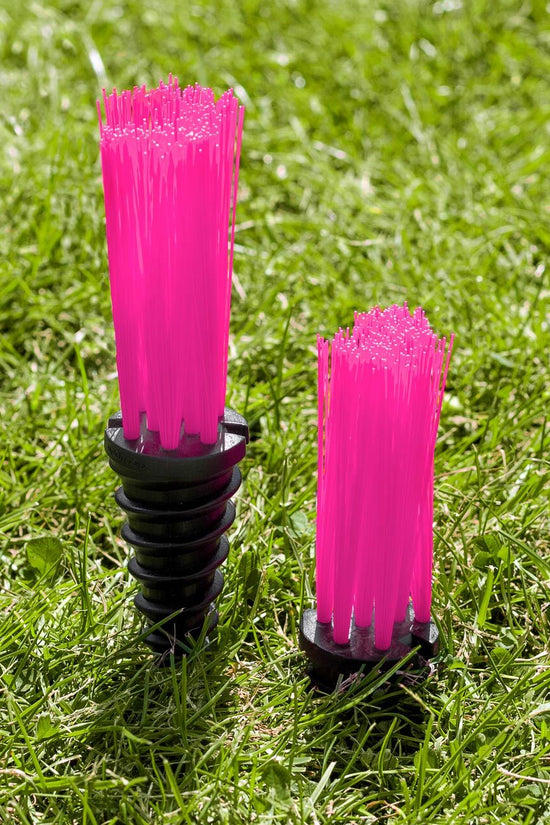 Cazna Grass Marking Tufts/ Carrots - Pack of 25