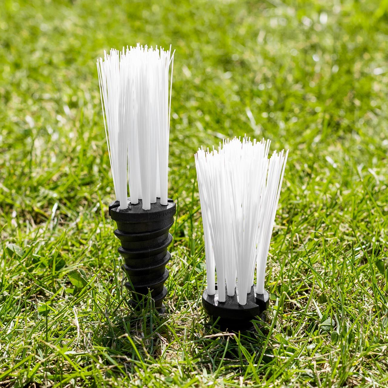 Cazna Grass Marking Tufts/ Carrots - Pack of 25